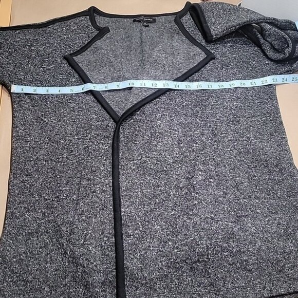 Banana Republic, Size M, Open Cardigan Jacket.  Gray with Black Trim, EUC - Picture 6 of 9